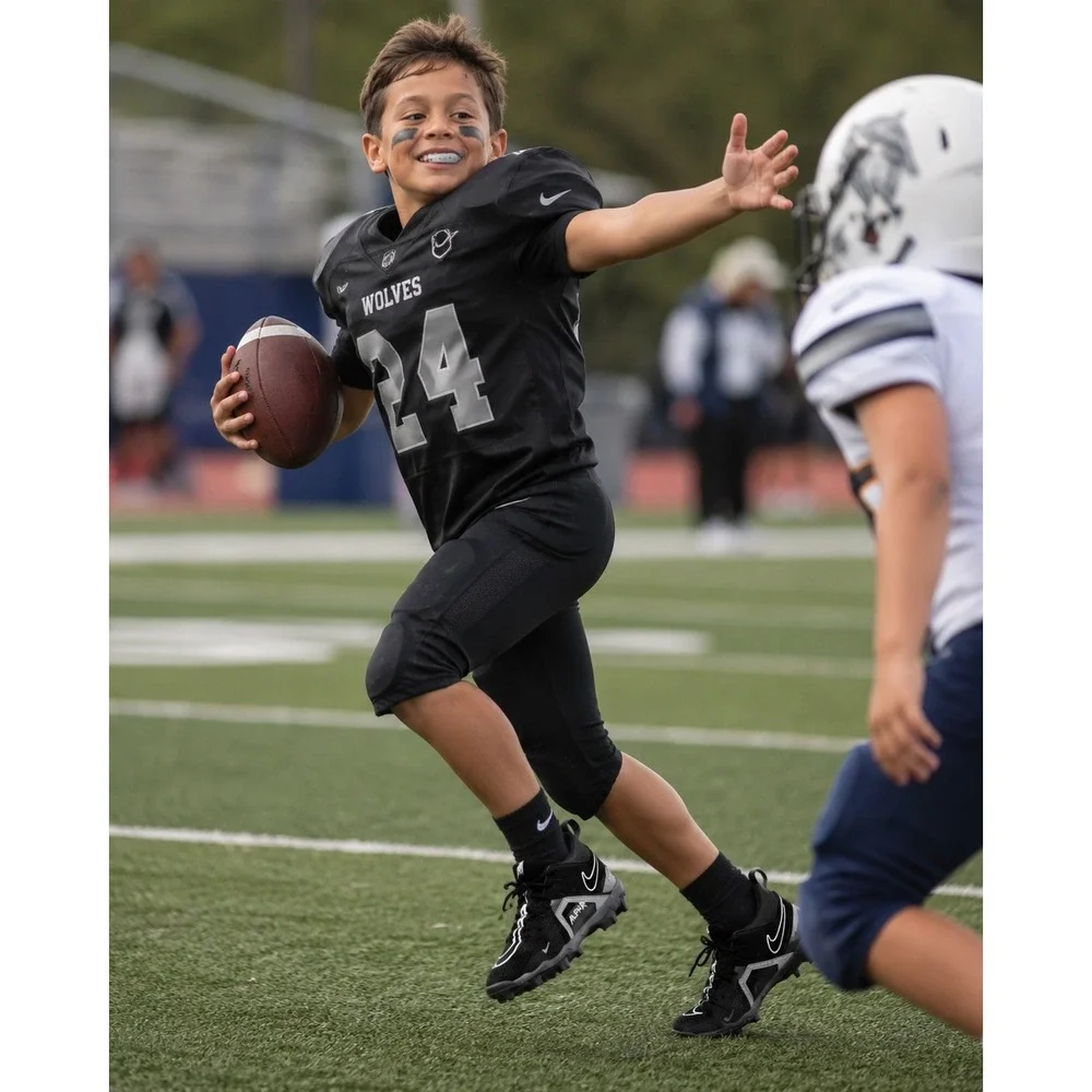 Nike Alpha Menace 3 Shark Kid's Size 5.5 Platinum Black Athletic Football Cleats